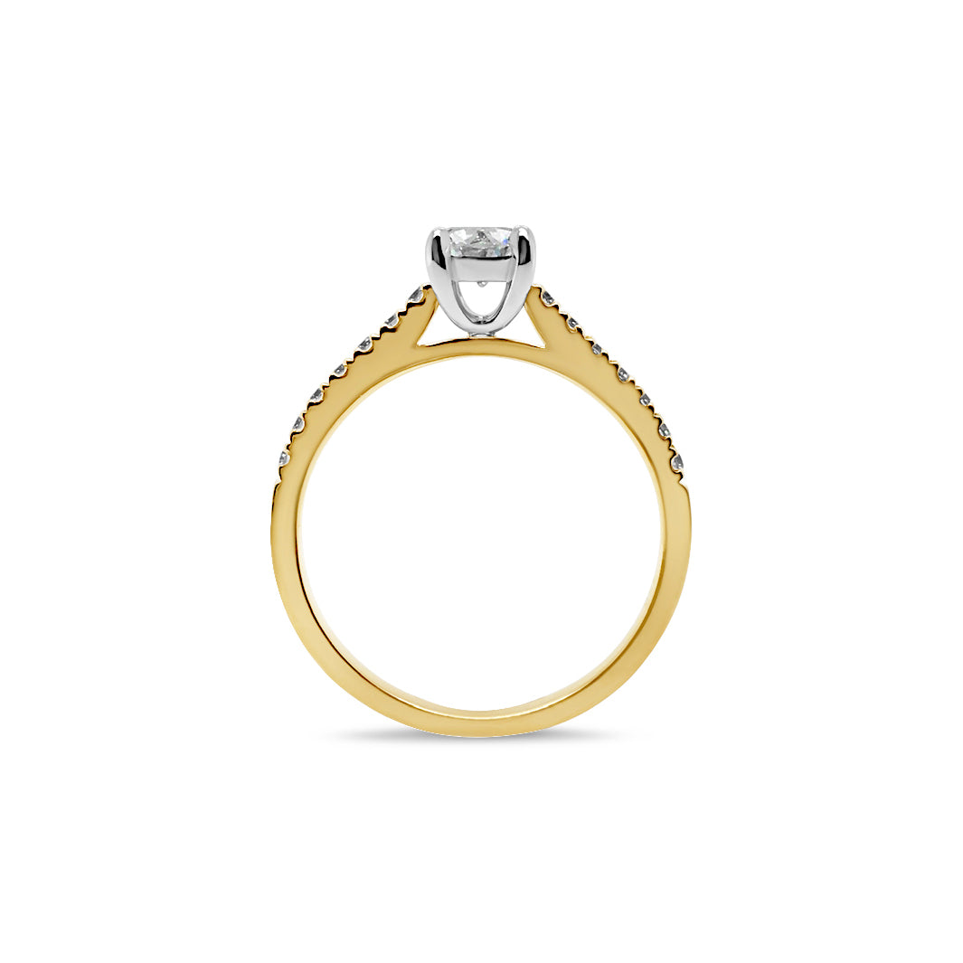 18ct Gold 0.71ct TW Oval Cut Natural Diamond Ring