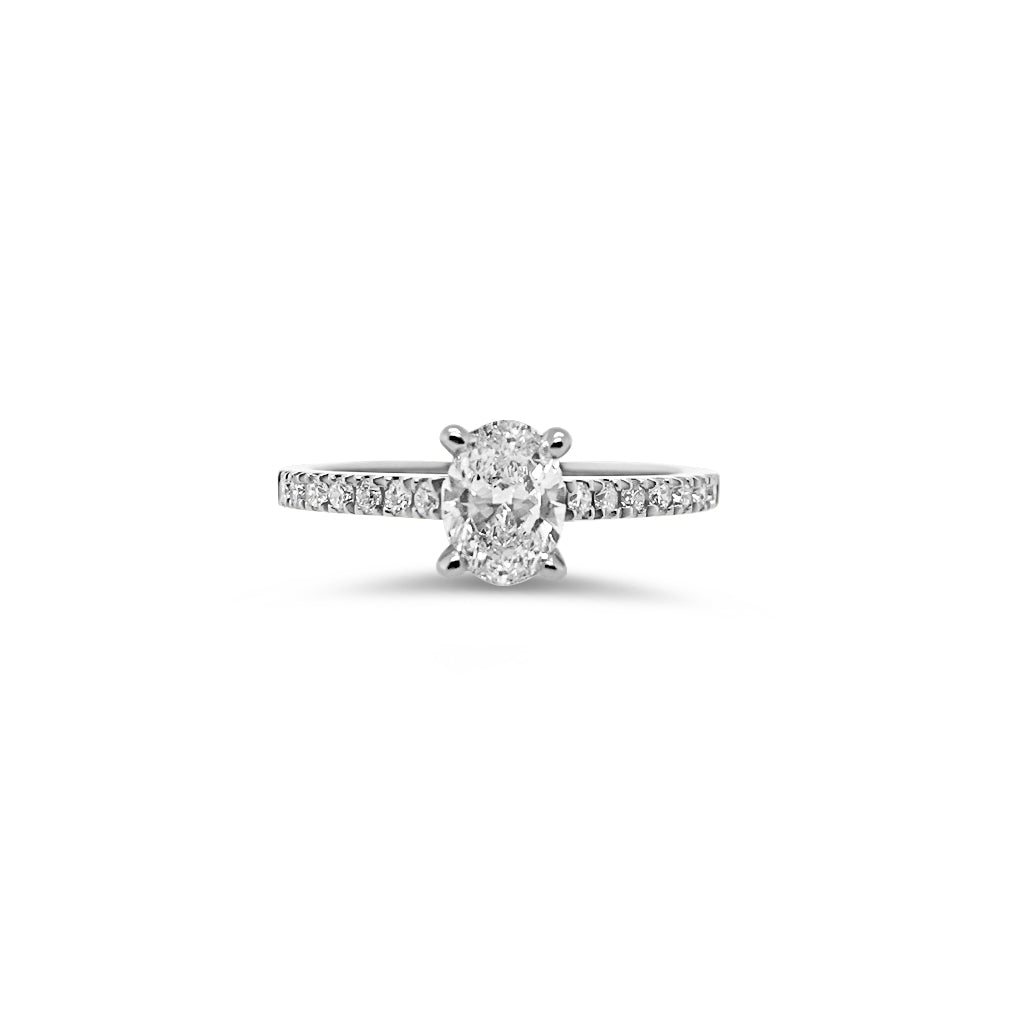 18ct White Gold 0.72ct TW Oval Cut Natural Diamond Ring