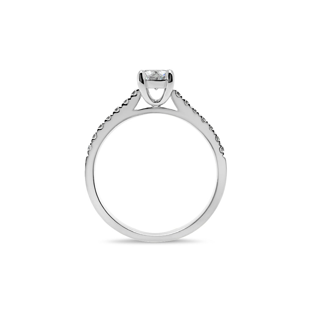 18ct White Gold 0.72ct TW Oval Cut Natural Diamond Ring