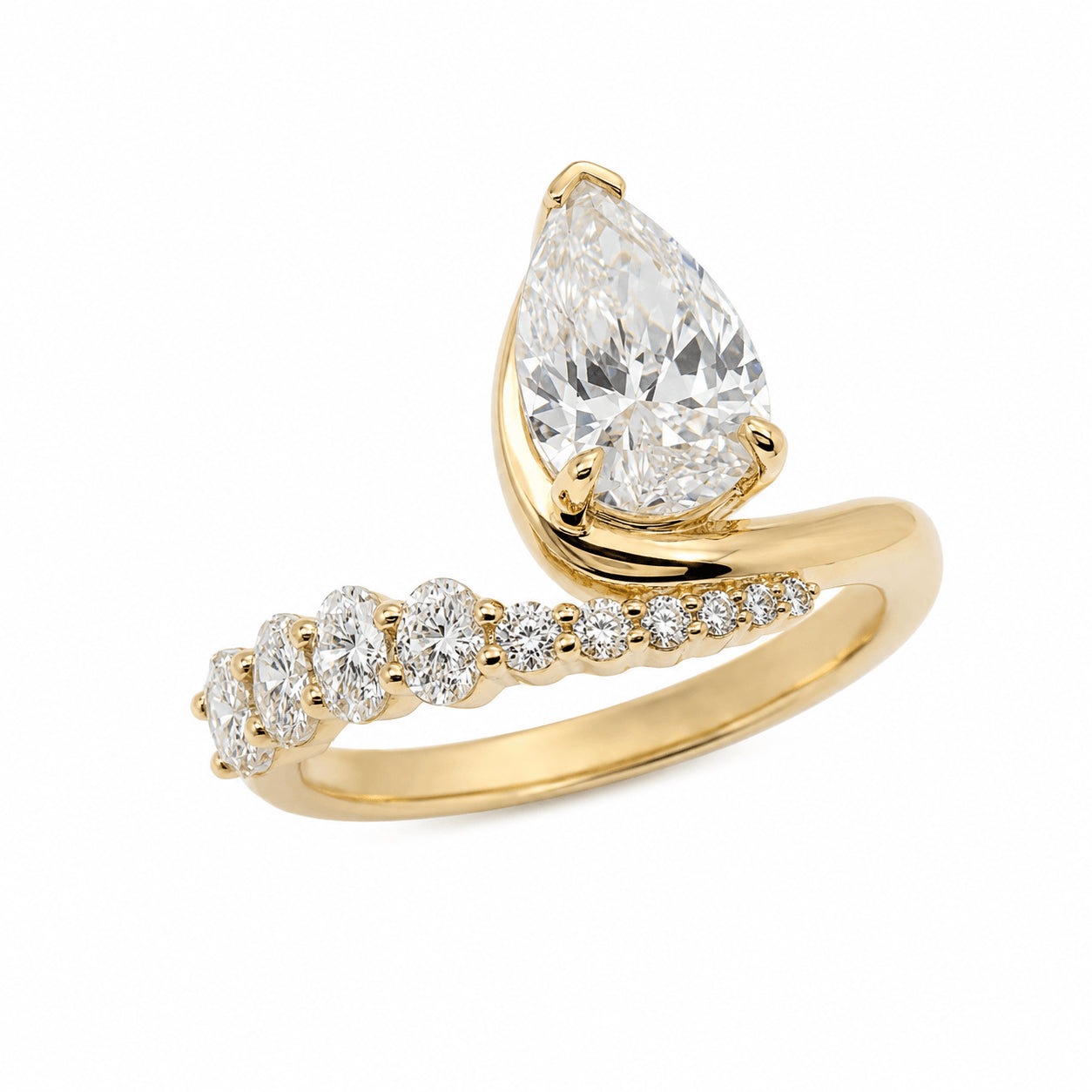 18ct Yellow Gold 2.29ct TW Pear Cut Natural Diamond Ring
