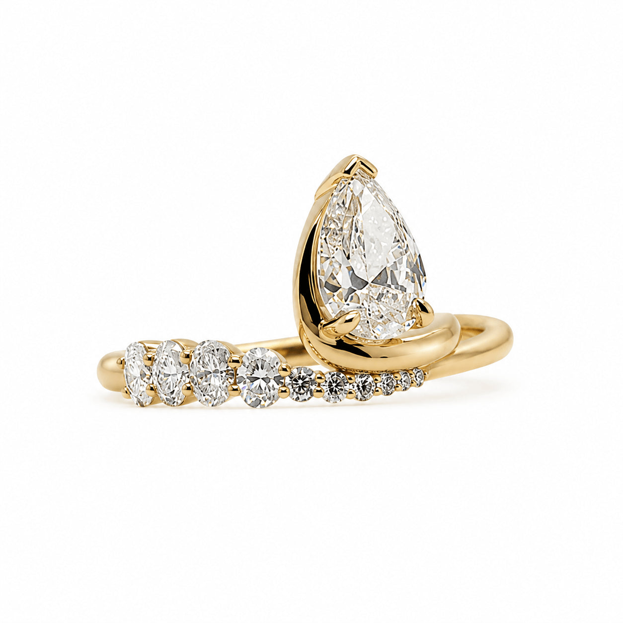 18ct Yellow Gold 2.29ct TW Pear Cut Natural Diamond Ring