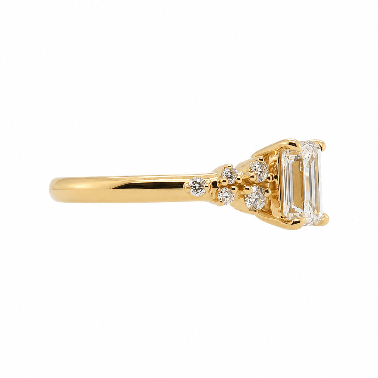 18ct Yellow Gold 0.84ct TW Natural Diamond Ring