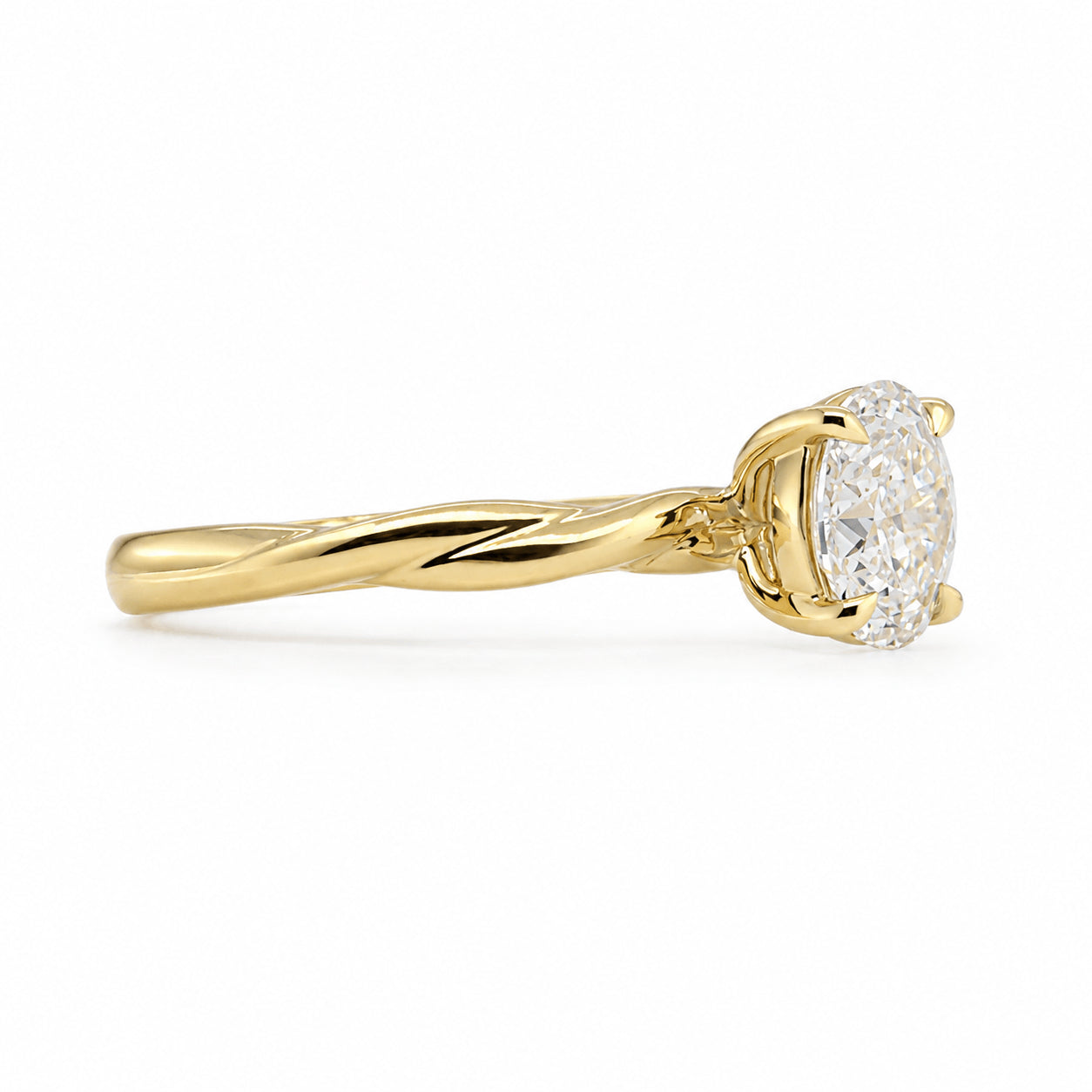 18ct Yellow Gold 0.60ct Oval GIA Certified Natural Diamond Twist Band Ring