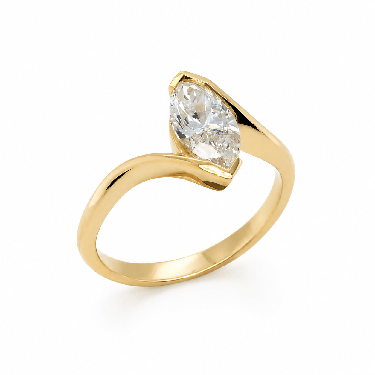 18ct Yellow Gold 1.02ct Marquise Cut Natural Diamond Ring