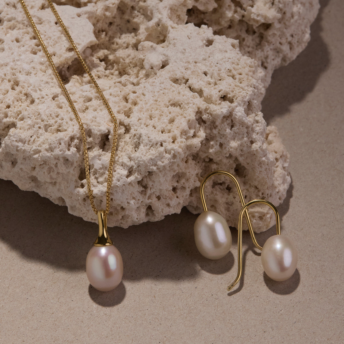 Yellow Gold Isla Pearl Earrings
