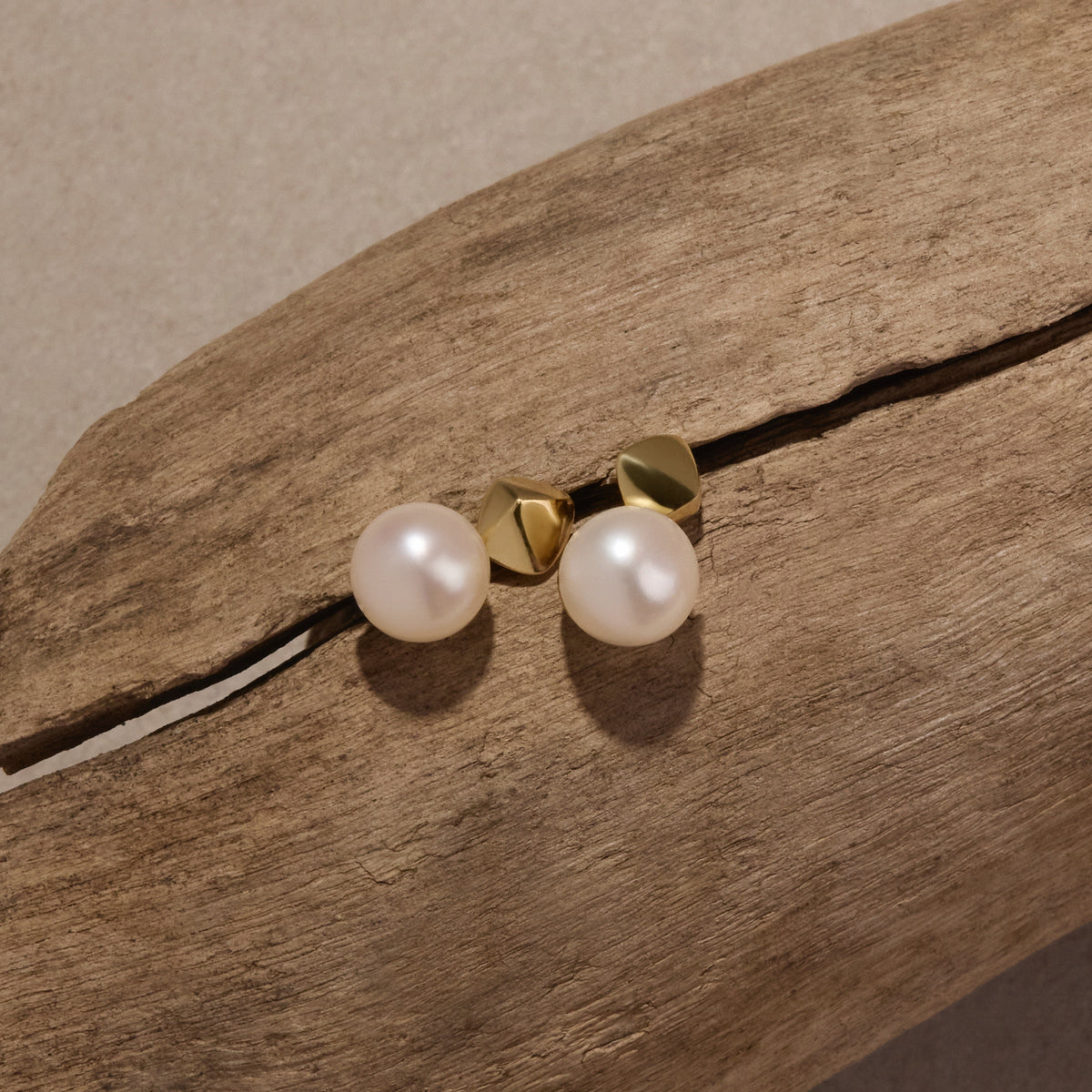 Yellow Gold Mirage Pearl Earrings