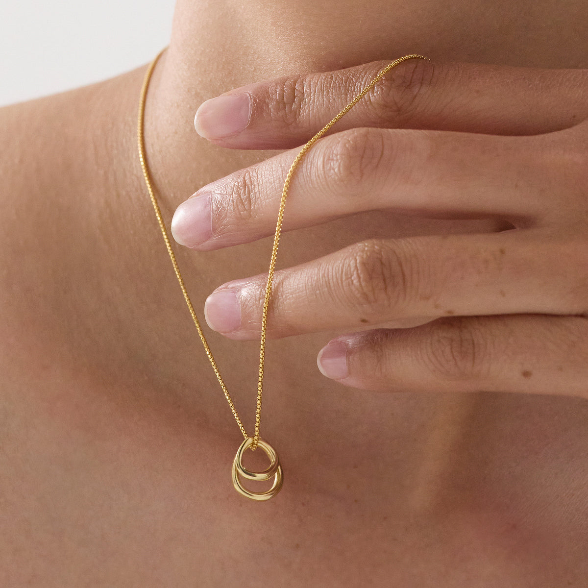 Yellow Gold Whisper Necklace