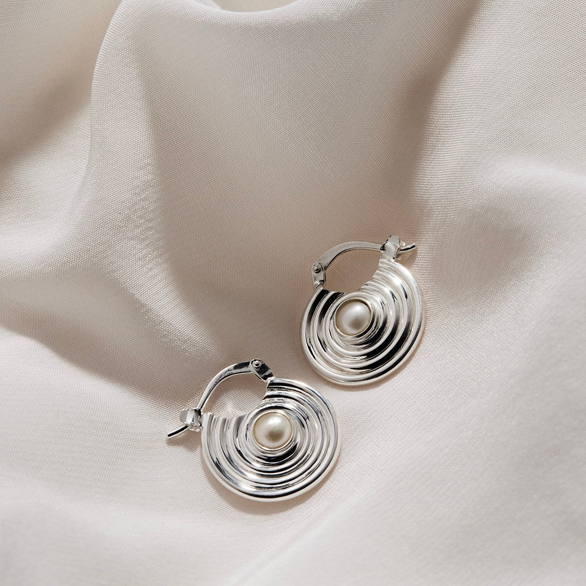 Sterling Silver Sirens Song Pearl Earrings