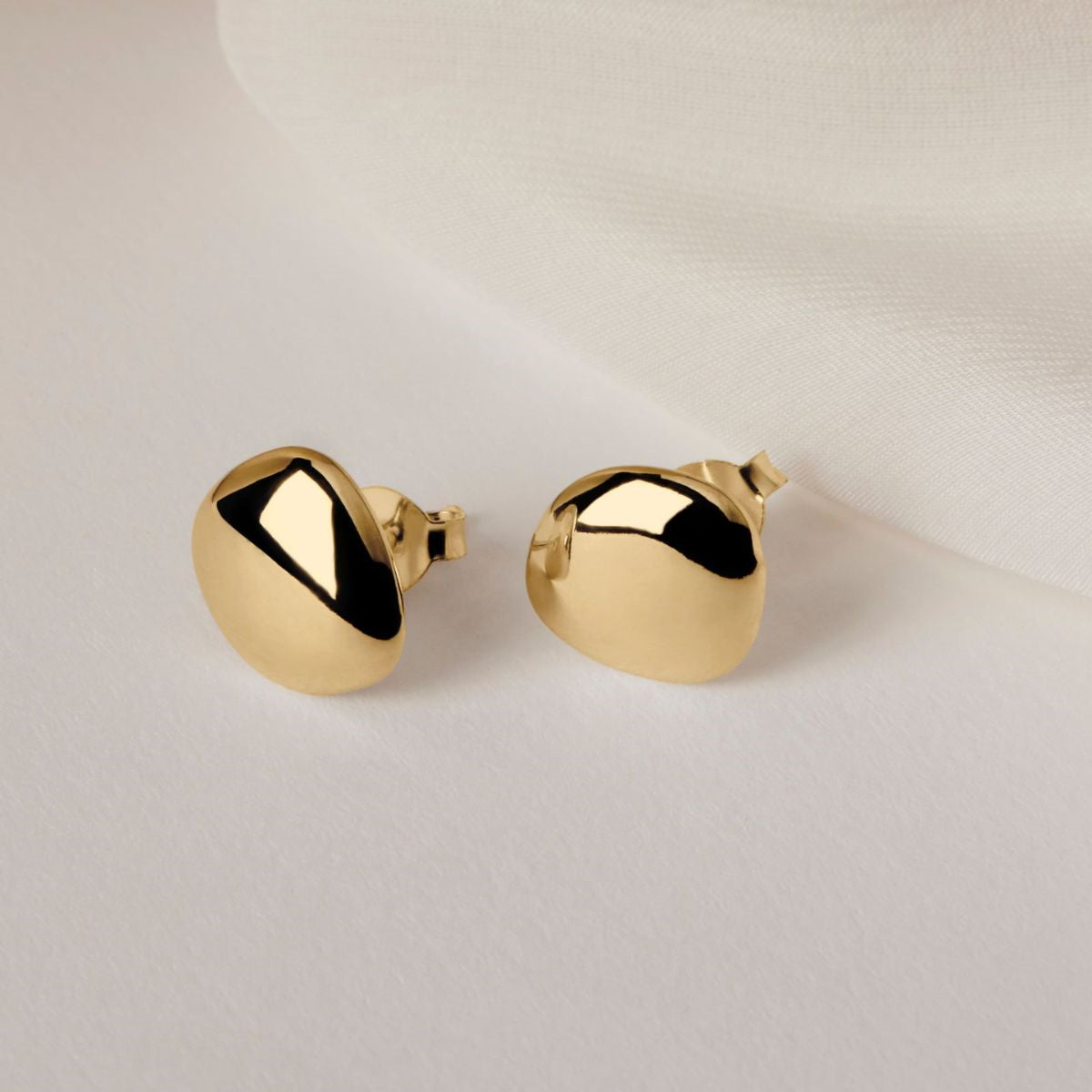 Gold Pebblet Stud Earrings