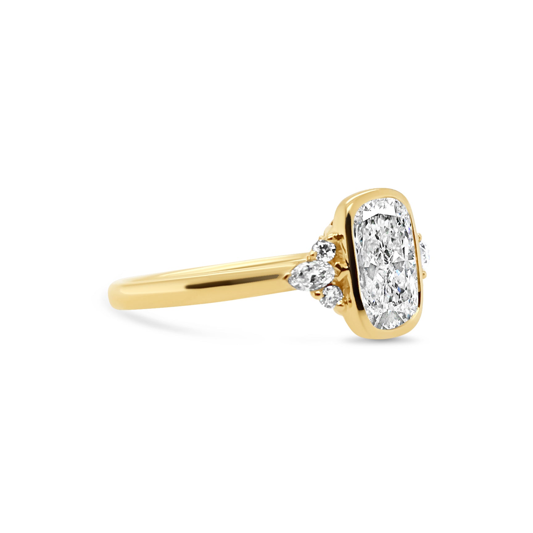 18ct 2.00ct Cushion Cut LAB Grown Diamond Ring