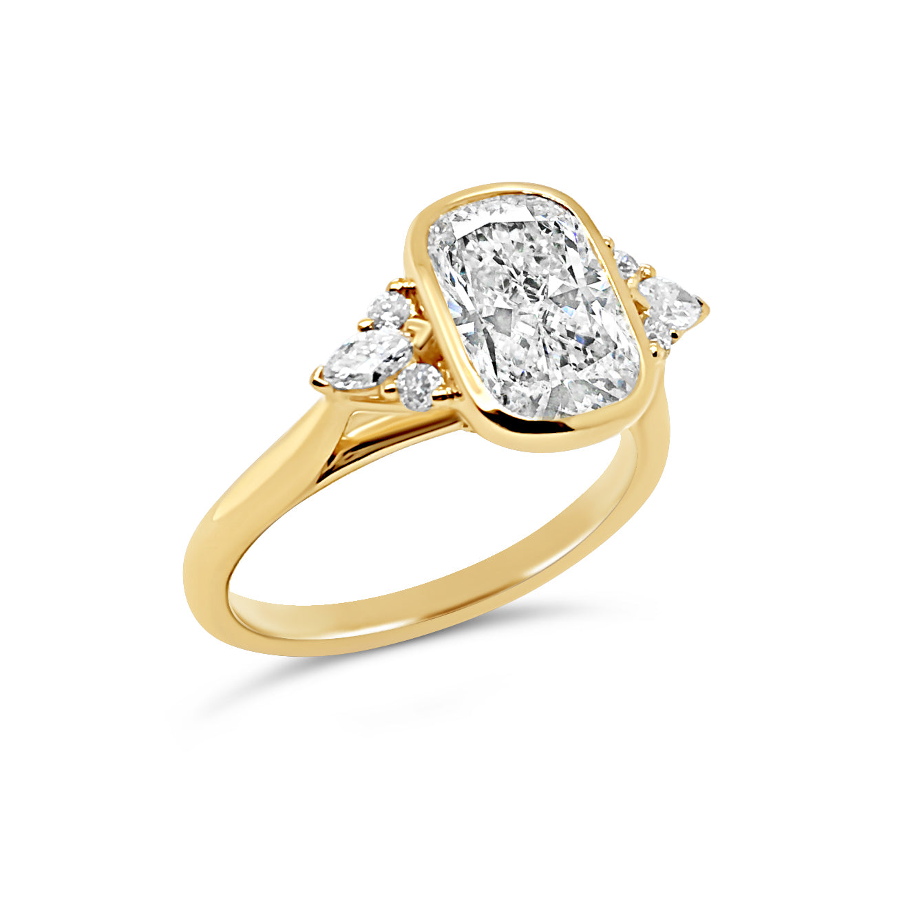 18ct 2.00ct Cushion Cut LAB Grown Diamond Ring