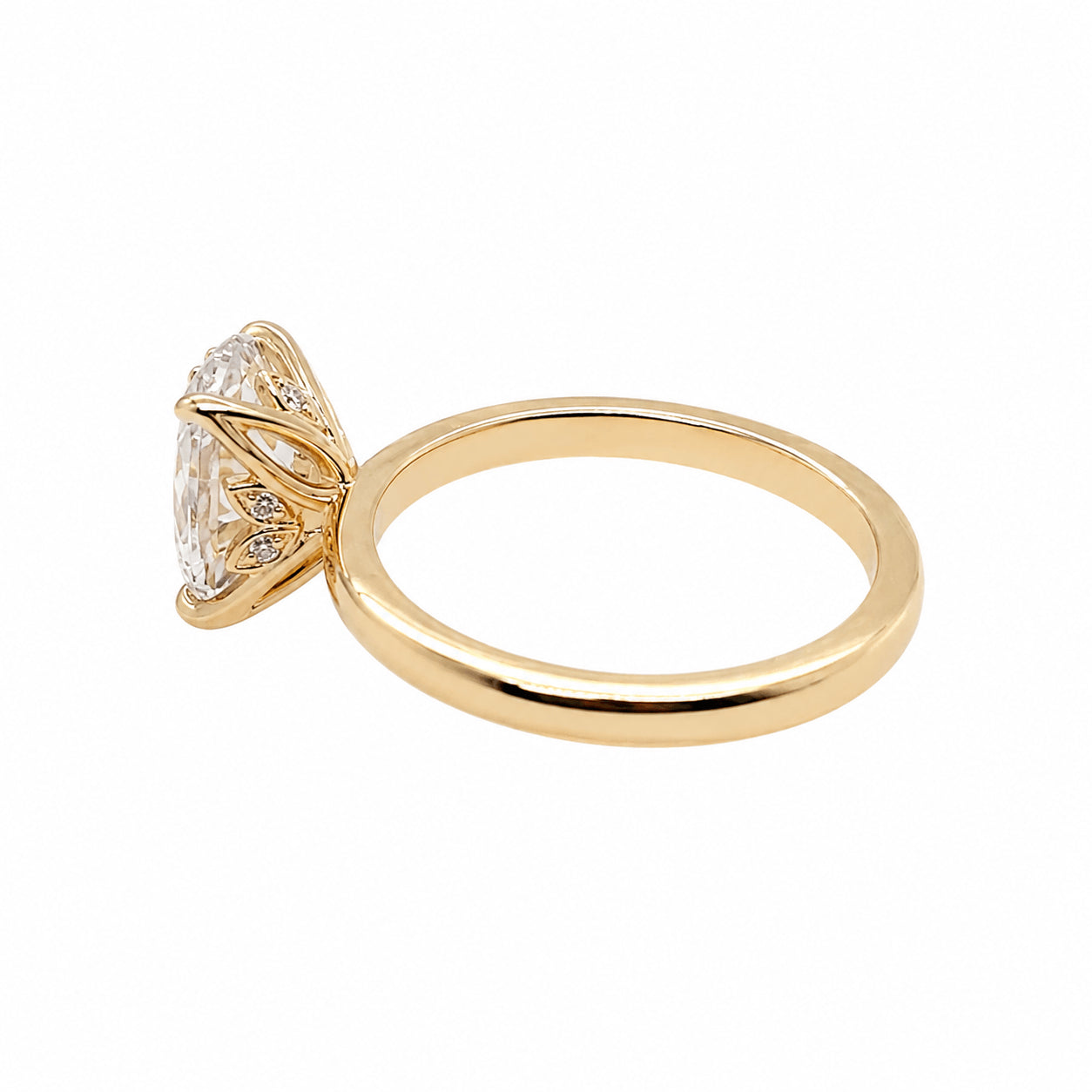 18ct Yellow Gold Hidden Petal Halo 2.04ct Oval Solitiare Ring